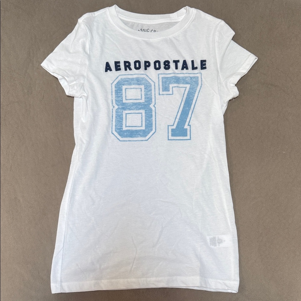 Aeropostale White Tee with Blue Graphic